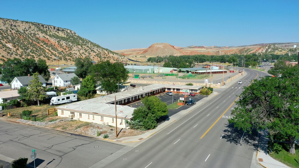 408 Park St, Thermopolis, WY en venta - Foto del edificio - Imagen 3 de 27