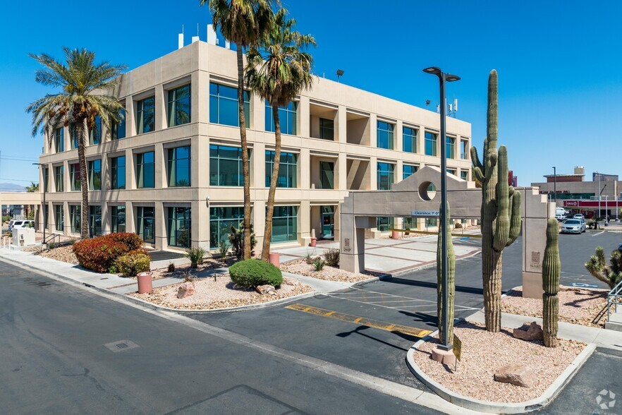 4425 Spring Mountain Rd, Las Vegas, NV en alquiler - Foto del edificio - Imagen 1 de 6