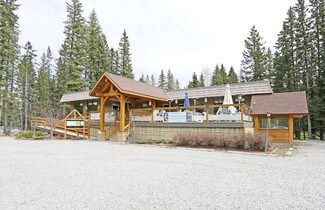 Más detalles de 75 White Ave, Rocky View No 44, AB - Local en venta