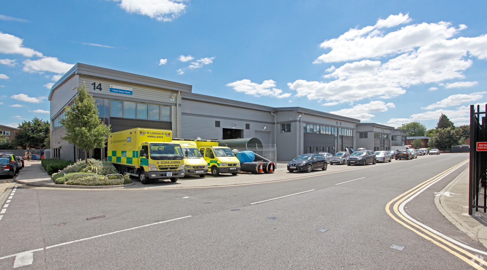 Clock Tower Rd, Isleworth en alquiler Foto del edificio- Imagen 1 de 6