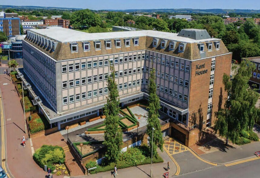 81 Station Rd, Ashford en alquiler - Foto del edificio - Imagen 1 de 2