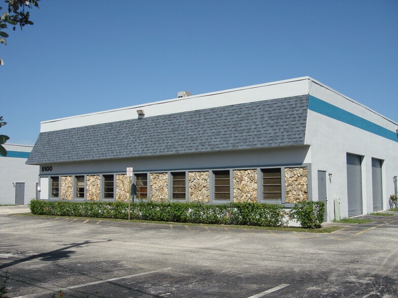 5130 NW 15th St, Margate, FL en alquiler - Foto del edificio - Imagen 2 de 5