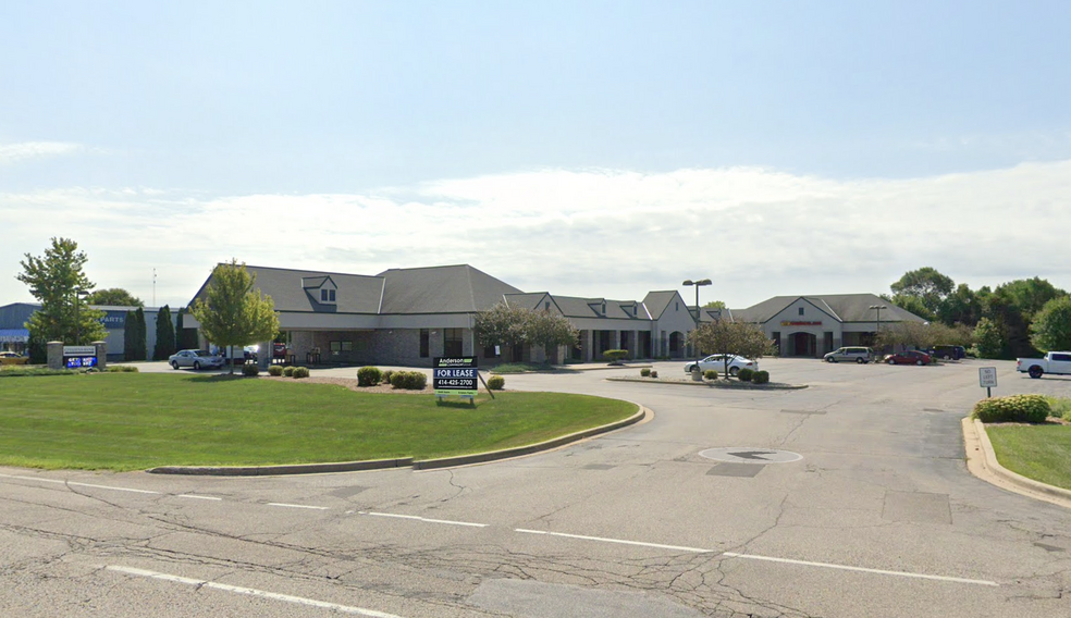 2541 Main St, East Troy, WI en alquiler - Foto del edificio - Imagen 1 de 3