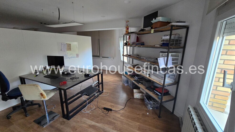 Edificio residencial en Igualada, Barcelona en venta - Foto del edificio - Imagen 3 de 21