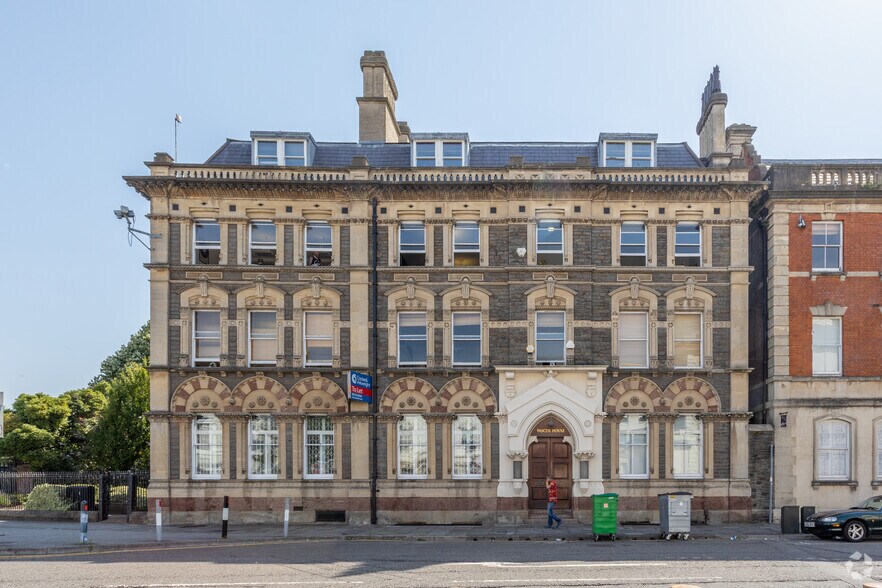 54 Bute St, Cardiff en alquiler - Foto del edificio - Imagen 2 de 7