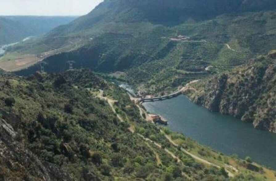 Terreno en Saucelle, Salamanca en venta - Foto principal - Imagen 2 de 2