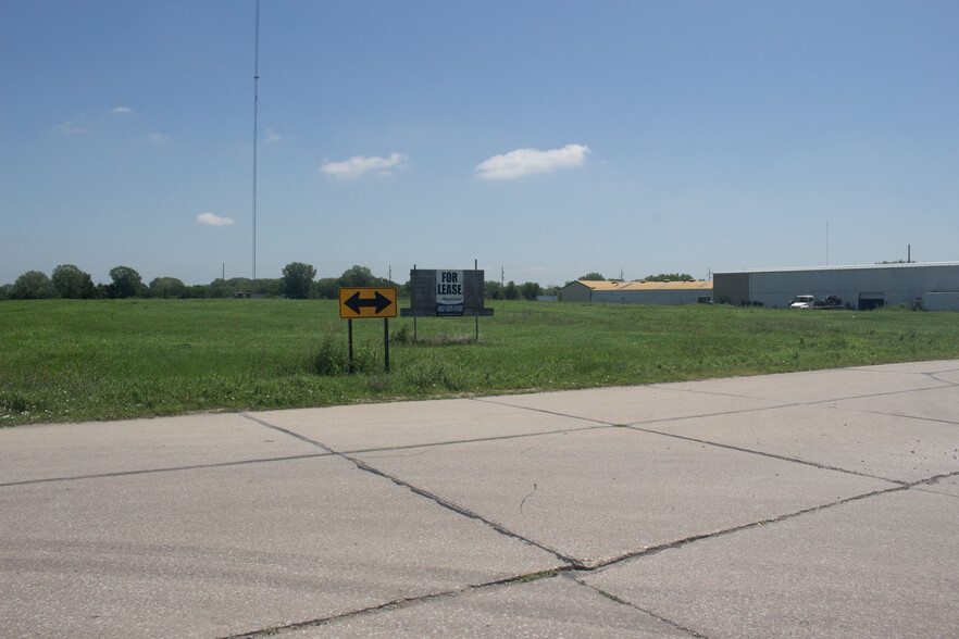 4100 Industrial Ave, Lincoln, NE en alquiler - Foto del edificio - Imagen 2 de 3