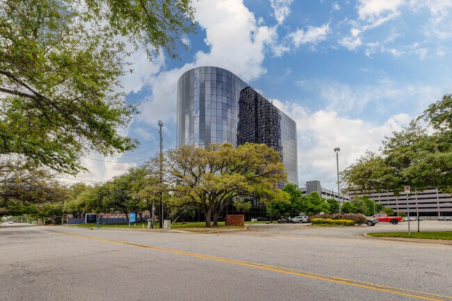 Más detalles de 1800 Bering Dr, Houston, TX - Oficina en alquiler