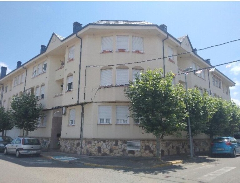 Local en Ponferrada, León en venta - Foto principal - Imagen 1 de 7