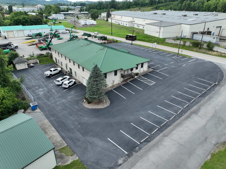 2031 Pleasant Valley Rd, Fairmont, WV en alquiler - Foto del edificio - Imagen 3 de 14