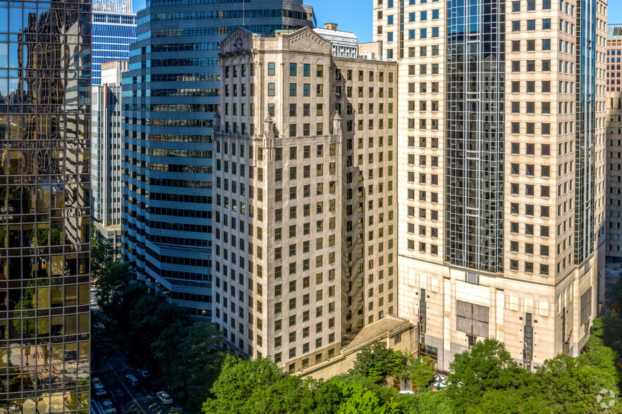 112 S Tryon St, Charlotte, NC en venta - Foto del edificio - Imagen 2 de 17