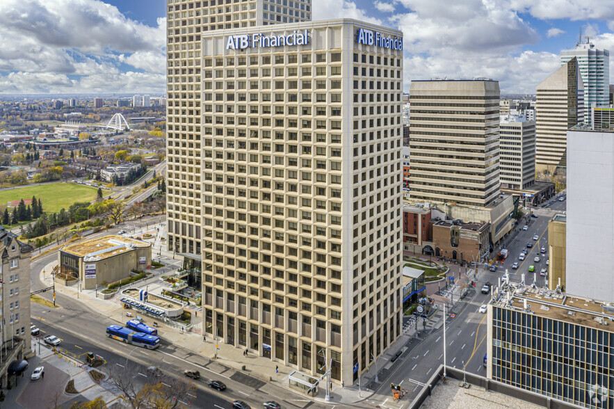 10025 Jasper Ave NW, Edmonton, AB en alquiler - Foto del edificio - Imagen 1 de 13