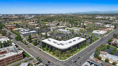 400 N Tustin Ave, Santa Ana, CA - VISTA AÉREA  vista de mapa - Image1