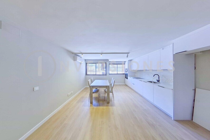 Edificio residencial en Barcelona, Barcelona en venta - Foto del interior - Imagen 2 de 6