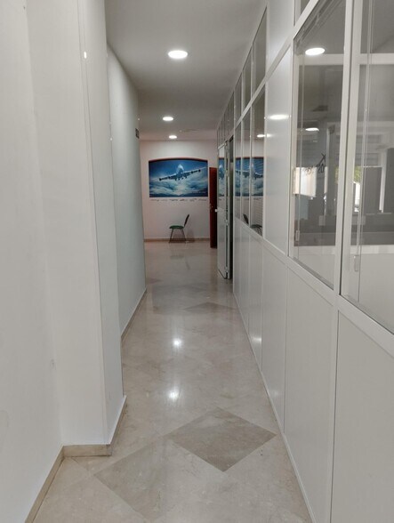 Local en Córdoba en venta - Foto del edificio - Imagen 3 de 20