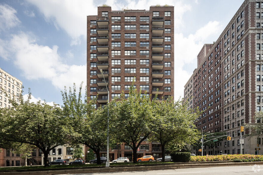 1199 Park Ave, New York, NY en venta - Foto del edificio - Imagen 2 de 22