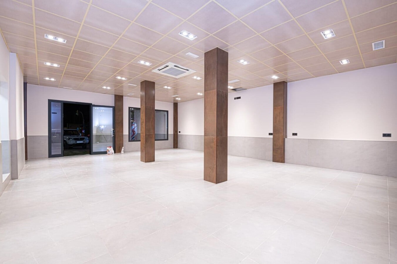 Lucena, COR 14900 -  -  - Foto del interior - Image 2 of 7