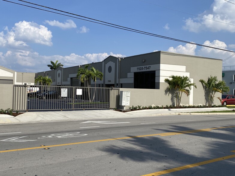 7525 W 24th Ave, Hialeah, FL en alquiler - Foto del edificio - Imagen 3 de 5