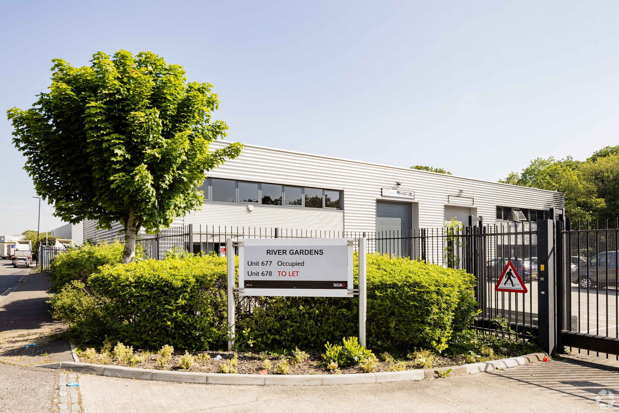 677-678 River Gdns, Feltham en alquiler Foto principal- Imagen 1 de 2