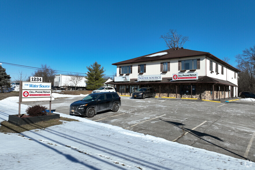 1234 Us-9, Wappingers Falls, NY en venta - Foto del edificio - Imagen 2 de 6