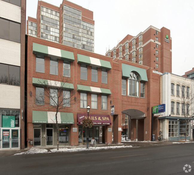 120 Adelaide St E, Toronto, ON en alquiler - Foto del edificio - Imagen 3 de 4