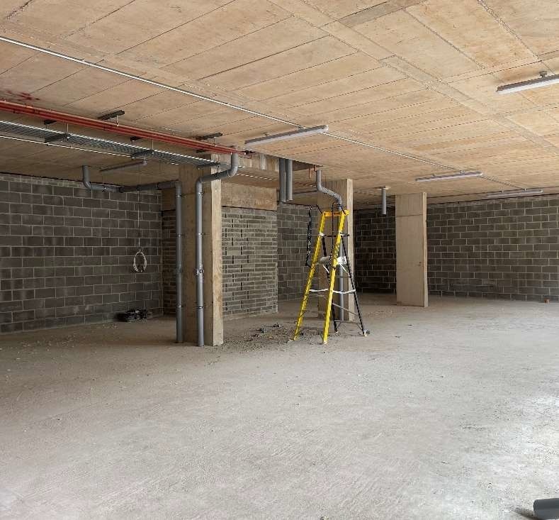 Brunel Way, Bristol, BST BS3 2BN - Unidad Commercial - - Foto del interior - Image 1 of 2