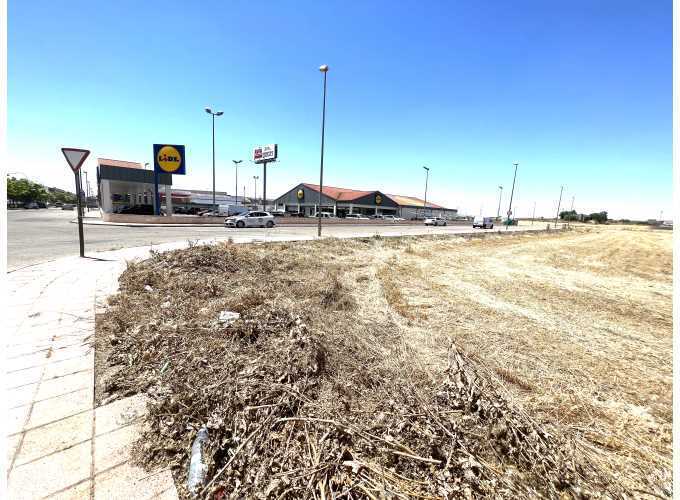 Terrenos en Torrijos, Toledo en venta - Foto del edificio - Imagen 2 de 4