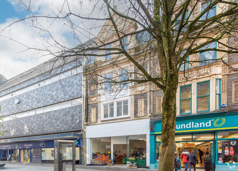 157 Commercial St, Newport en venta - Foto del edificio - Imagen 2 de 5