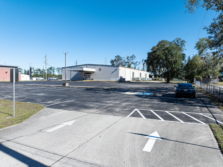 357 NW Hall Of Fame Dr, Lake City, FL en venta - Foto del edificio - Imagen 1 de 16