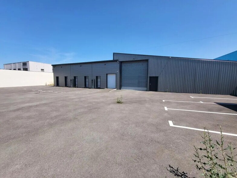 Flex en Vaulx-en-Velin en venta - Foto del edificio - Imagen 3 de 7