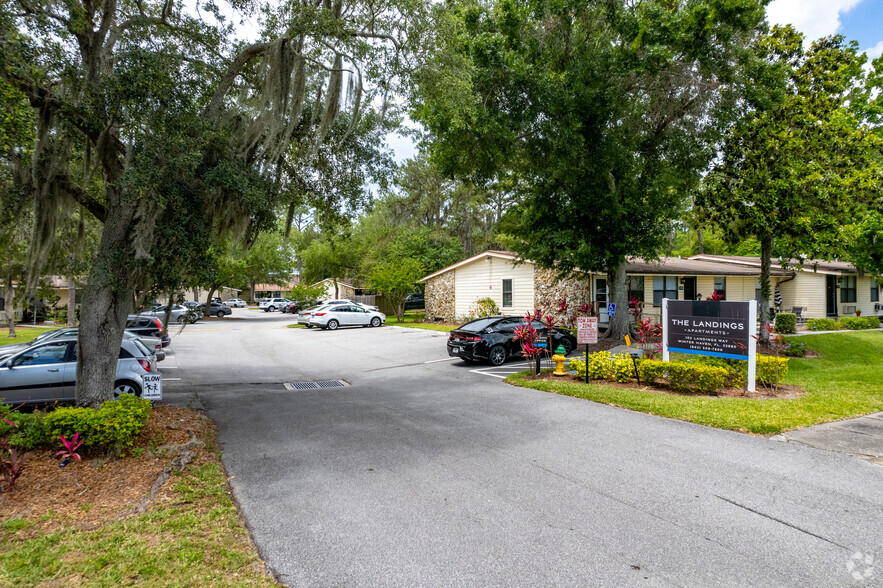 102 Landings Way, Winter Haven, FL en venta - Foto del edificio - Imagen 2 de 35