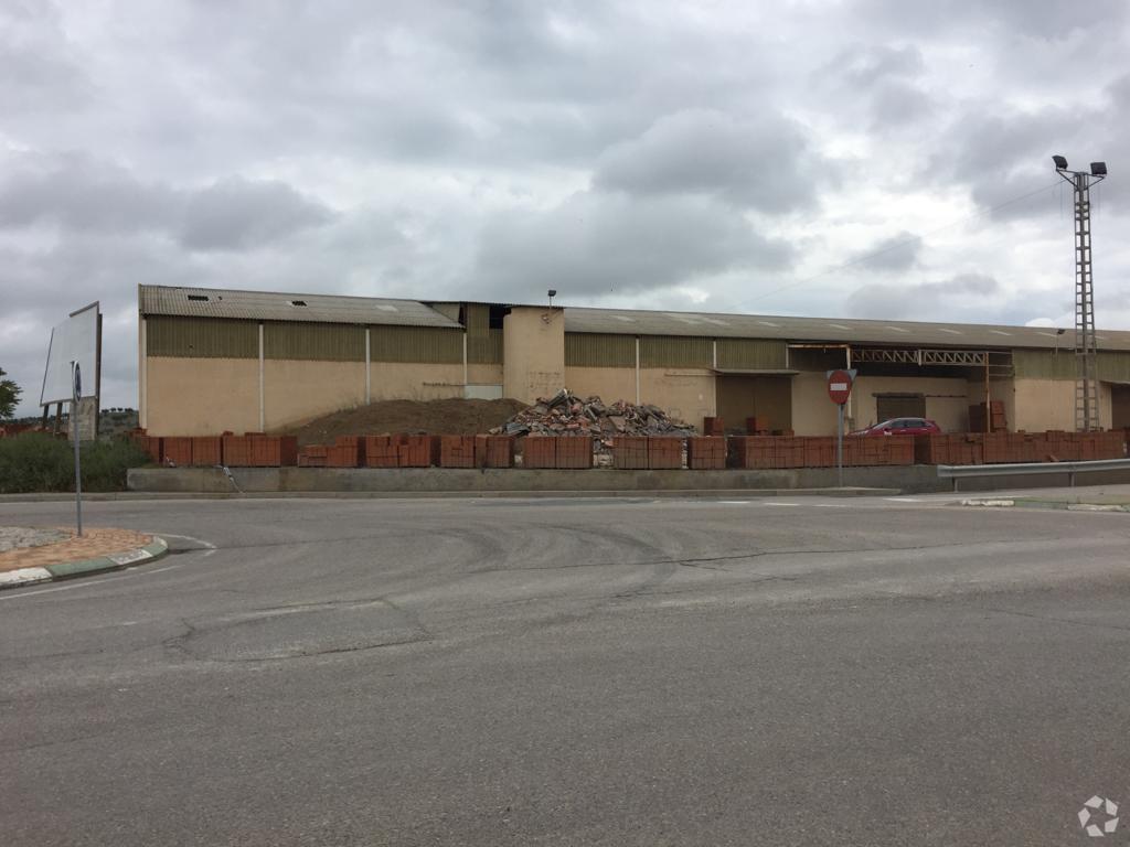 Nave en Alameda de la Sagra, Toledo en venta Foto del edificio- Imagen 1 de 1