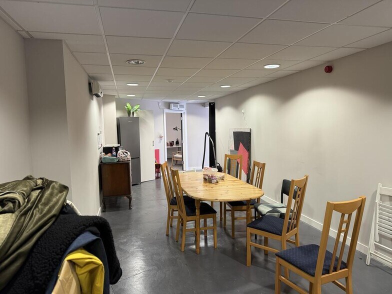 24-42 Gardeners St, Dunfermline en venta - Foto del edificio - Imagen 3 de 13