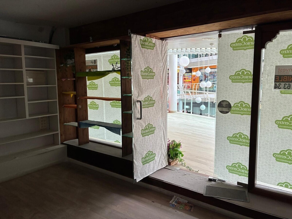 Las Rozas de Madrid, MAD 28231 - - - Foto del interior - Image 2 of 7