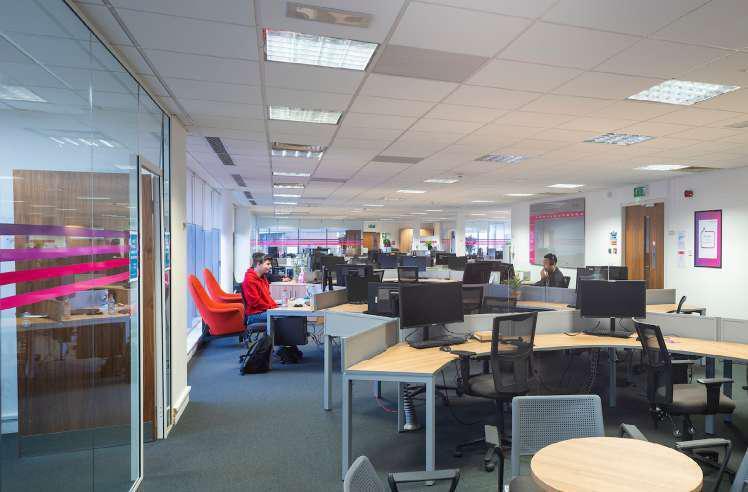 21 Tyndrum St, Glasgow en venta - Foto del edificio - Imagen 2 de 8