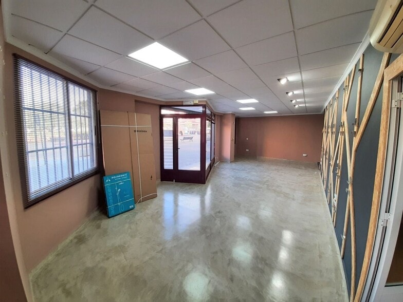 Local en Alzira en alquiler - Foto del interior - Imagen 2 de 13