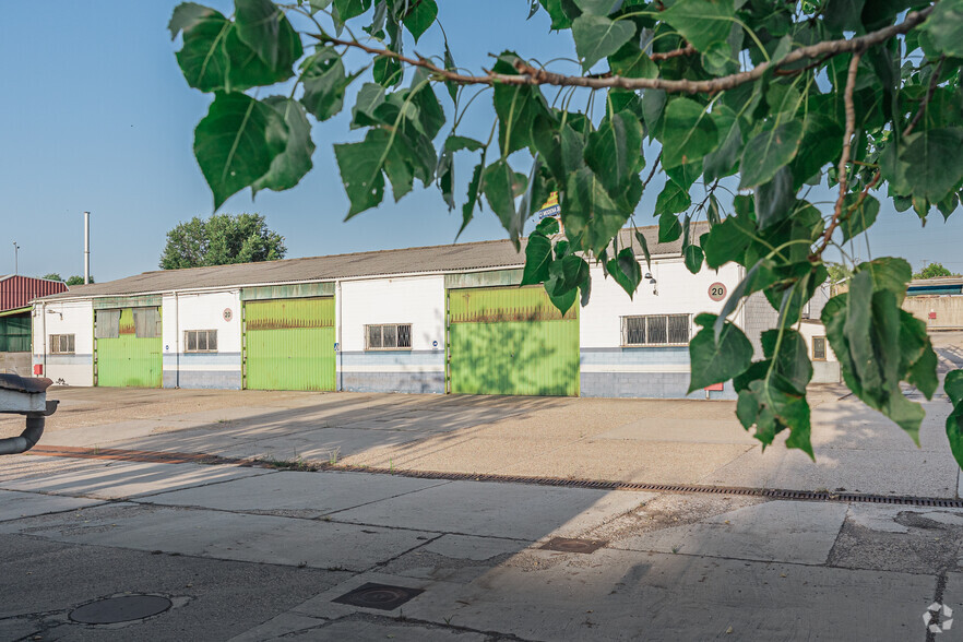 Calle Cabo Rufino Lázaro, s/n, Las Rozas de Madrid, Madrid en alquiler - Foto del edificio - Imagen 3 de 3