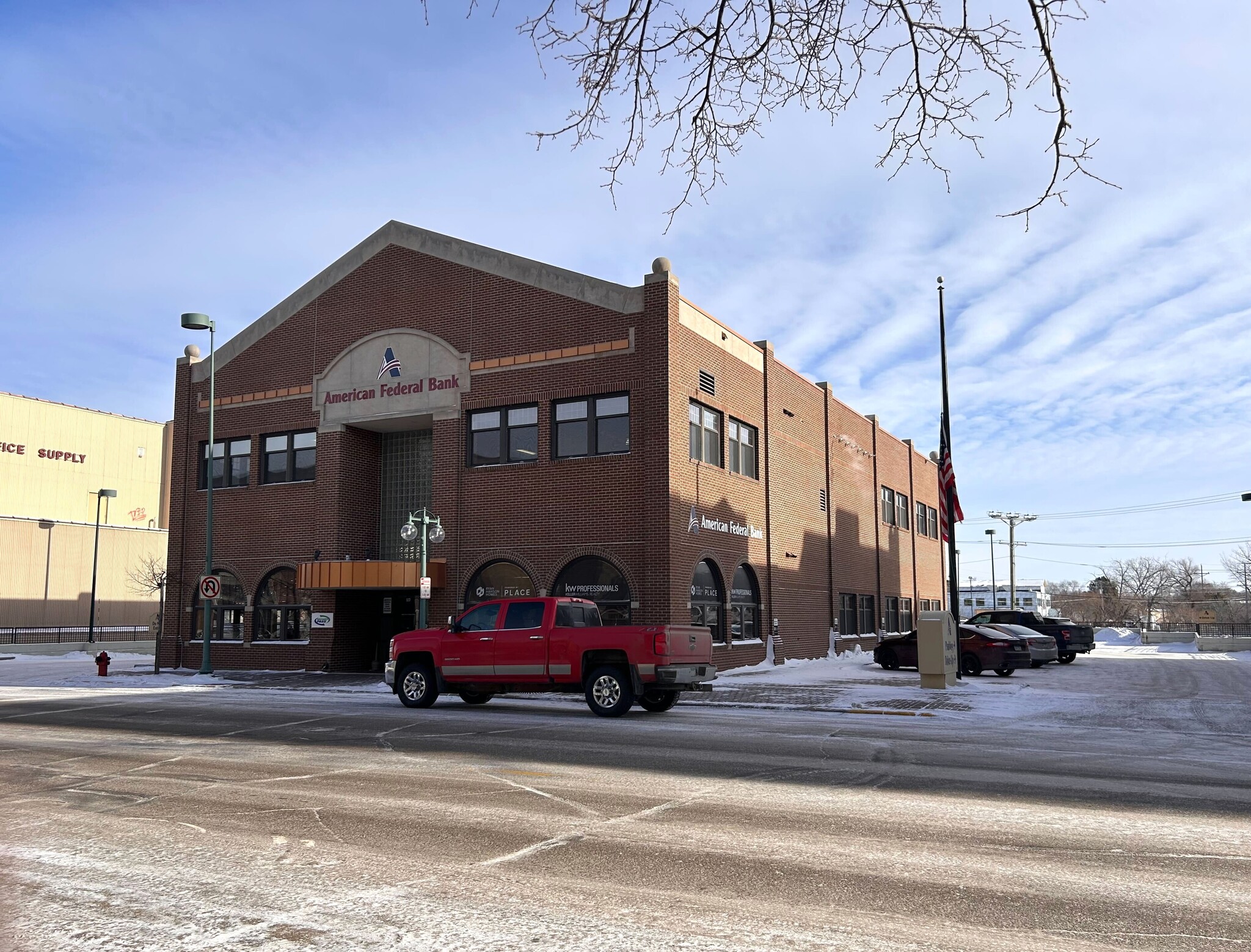 117 S Mill St, Fergus Falls, MN en alquiler Foto del edificio- Imagen 1 de 20