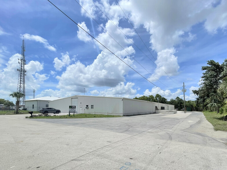 10980 Enterprise Ave, Bonita Springs, FL en venta - Foto del edificio - Imagen 1 de 9