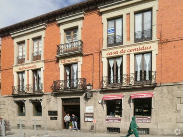 Plaza de la Catedral, 13, Ávila, Ávila en alquiler - Foto del edificio - Imagen 3 de 3