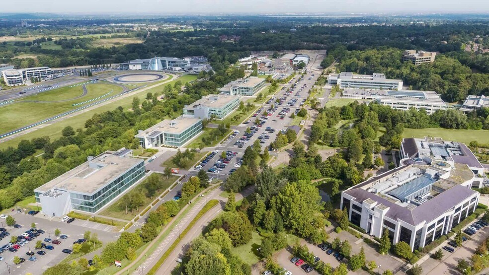 2 Brooklands Rd, Weybridge en alquiler - Foto del edificio - Imagen 1 de 20