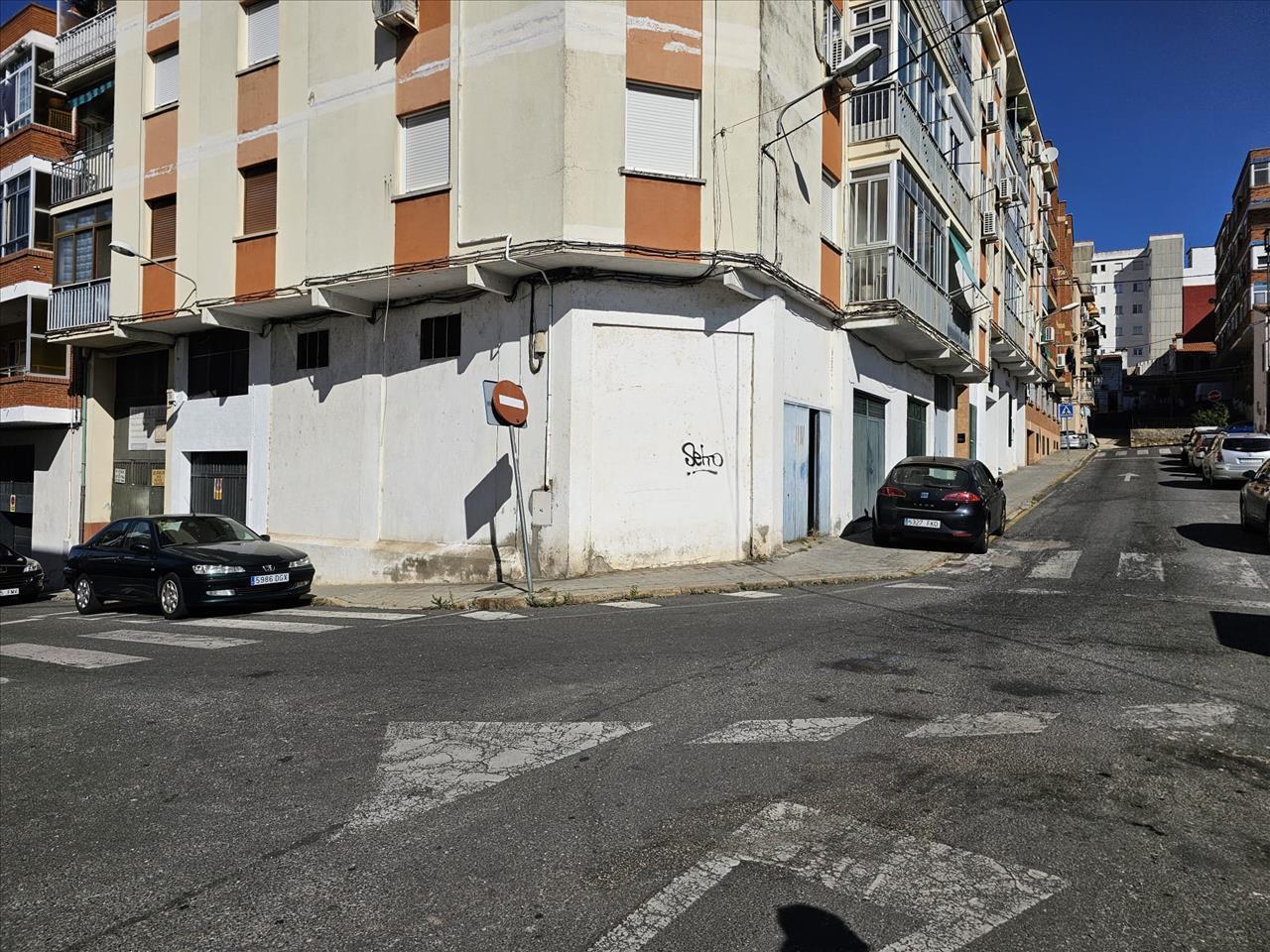 Calle Alonso Hipólito, Plasencia, Cáceres en venta Foto del edificio- Imagen 1 de 4