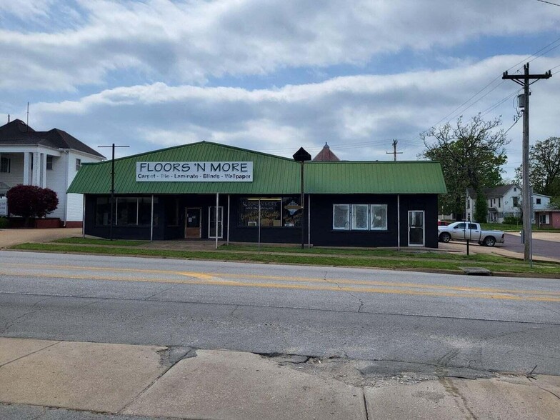 323 N Main St, Mountain Grove, MO en venta - Foto del edificio - Imagen 3 de 4