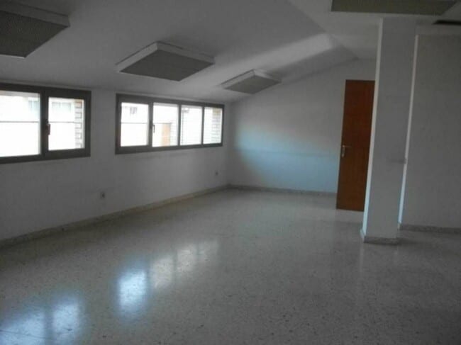 Más detalles de Passeig de Pere III, Manresa - Oficina en alquiler