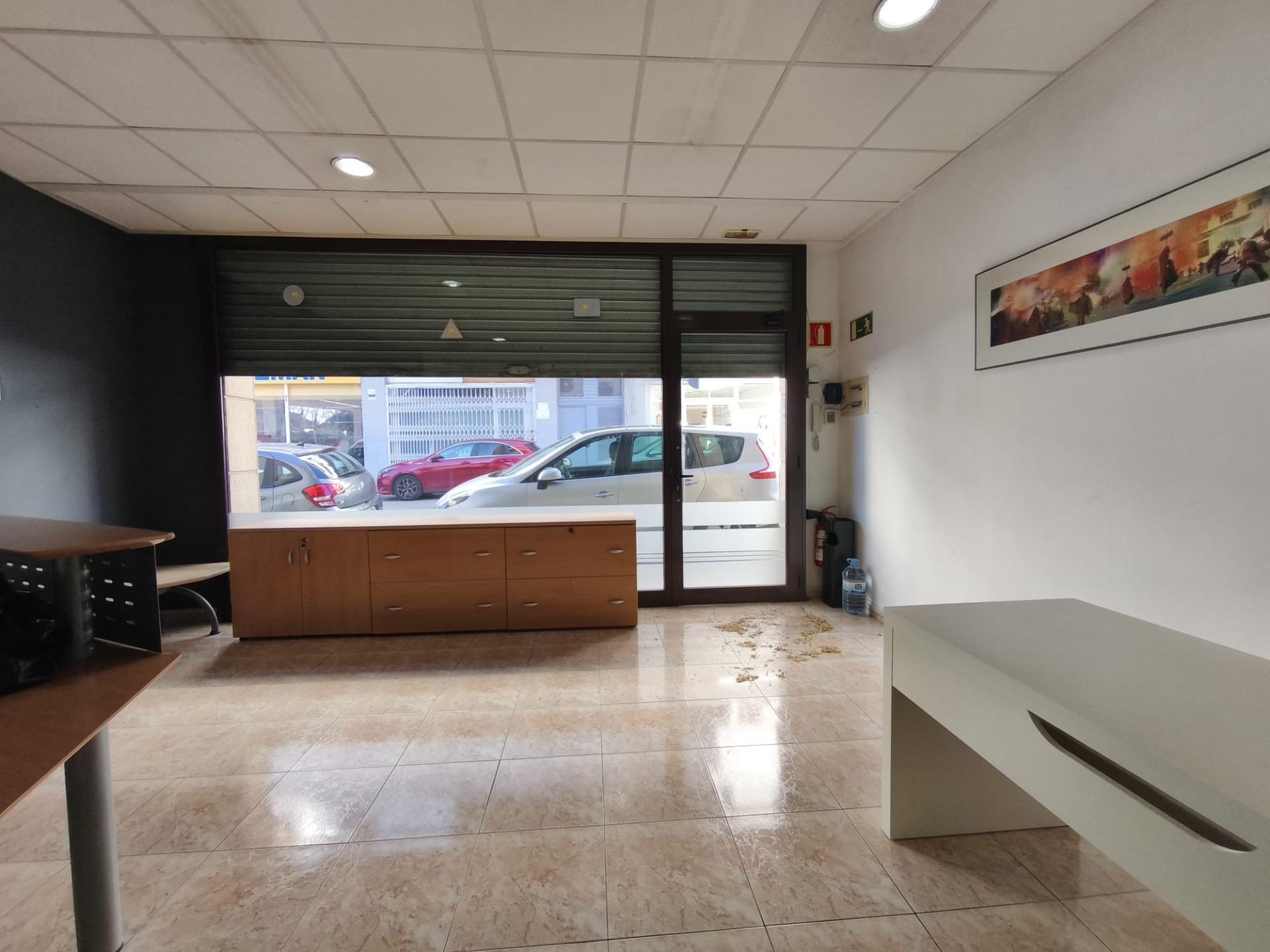 Local en Vilafranca del Penedès, Barcelona en alquiler Foto principal- Imagen 1 de 3