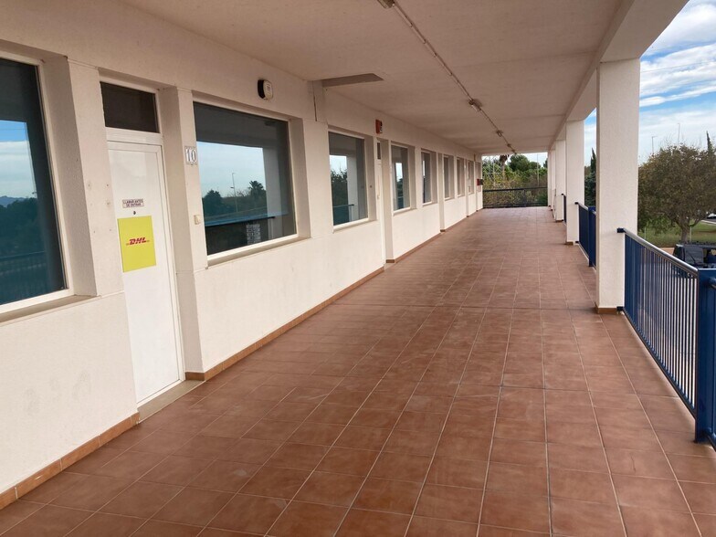 Oficina en Valencia de Don Juan en alquiler - Foto del edificio - Imagen 3 de 17