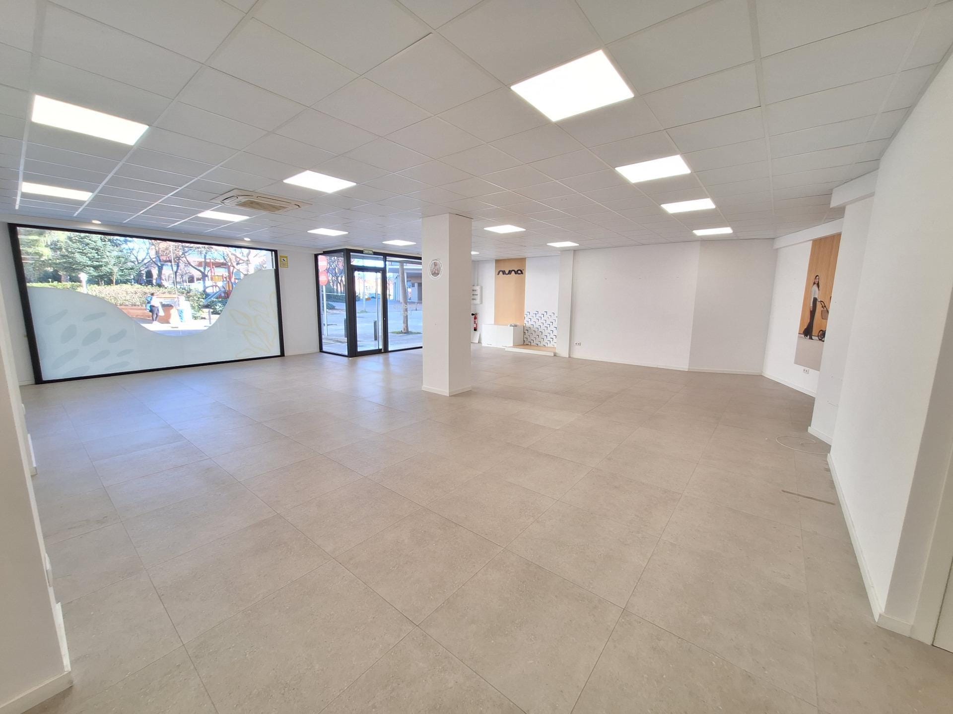 Local en Igualada, Barcelona en alquiler Foto principal- Imagen 1 de 4