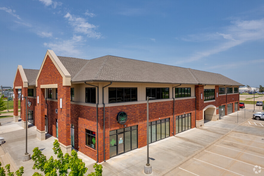 2801 36th Ave NW, Norman, OK en alquiler - Foto del edificio - Imagen 1 de 6