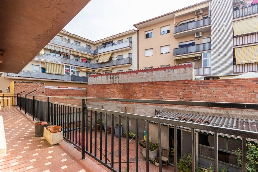 Edificio residencial en Polinyà, Barcelona en venta - Foto del edificio - Imagen 1 de 50
