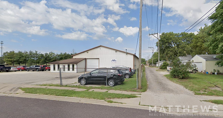 305 N 3rd St, Pekin, IL en venta - Foto del edificio - Imagen 2 de 3